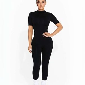 naked wardrobe short sleeve jumper